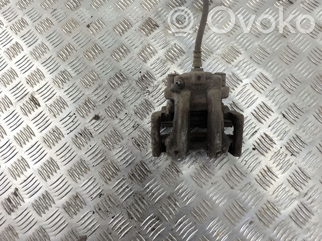BMW 3 F30 F35 F31 Aizmugurējais suports 