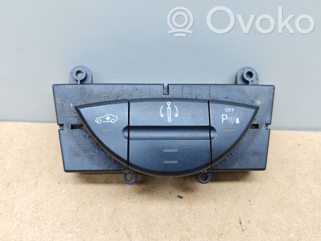 Mercedes-Benz CLS C219 Parking (PDC) sensor switch 