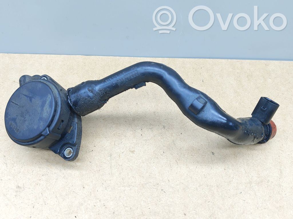 Mercedes-Benz E W211 Breather hose/pipe 
