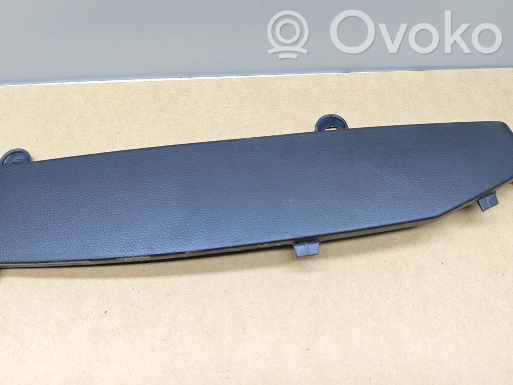 BMW 7 E65 E66 Kita salono detalė 