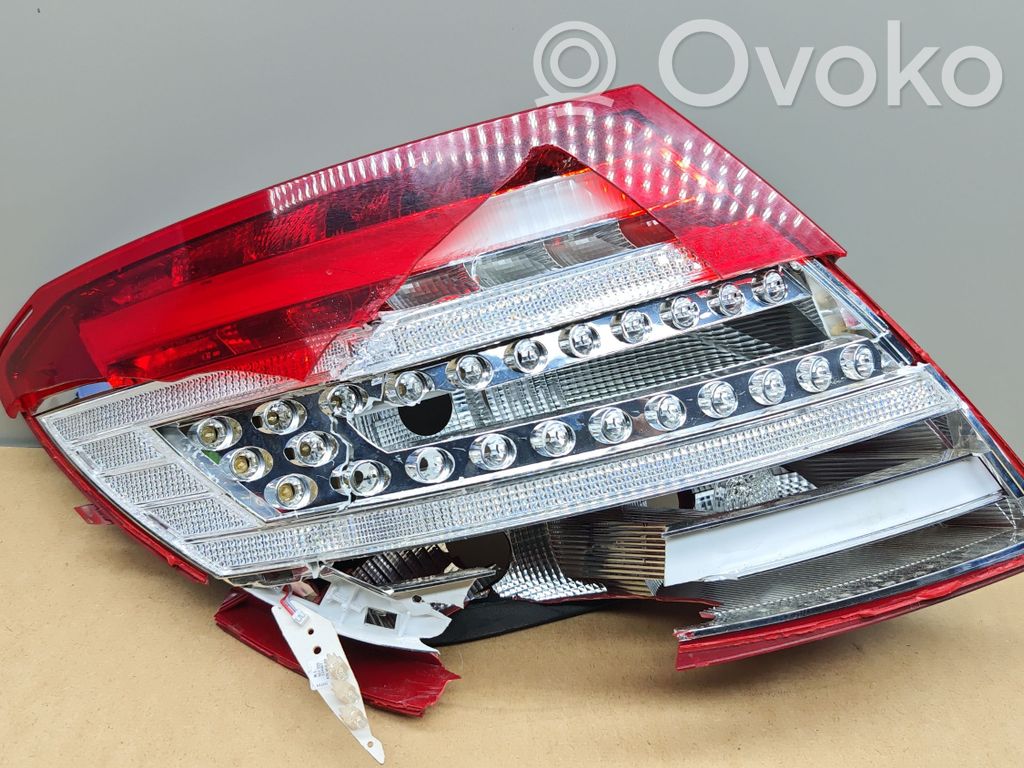Lampa tylna   2048201864,601000,601001