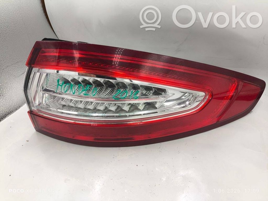 Ford Mondeo MK V Lampa tylna 