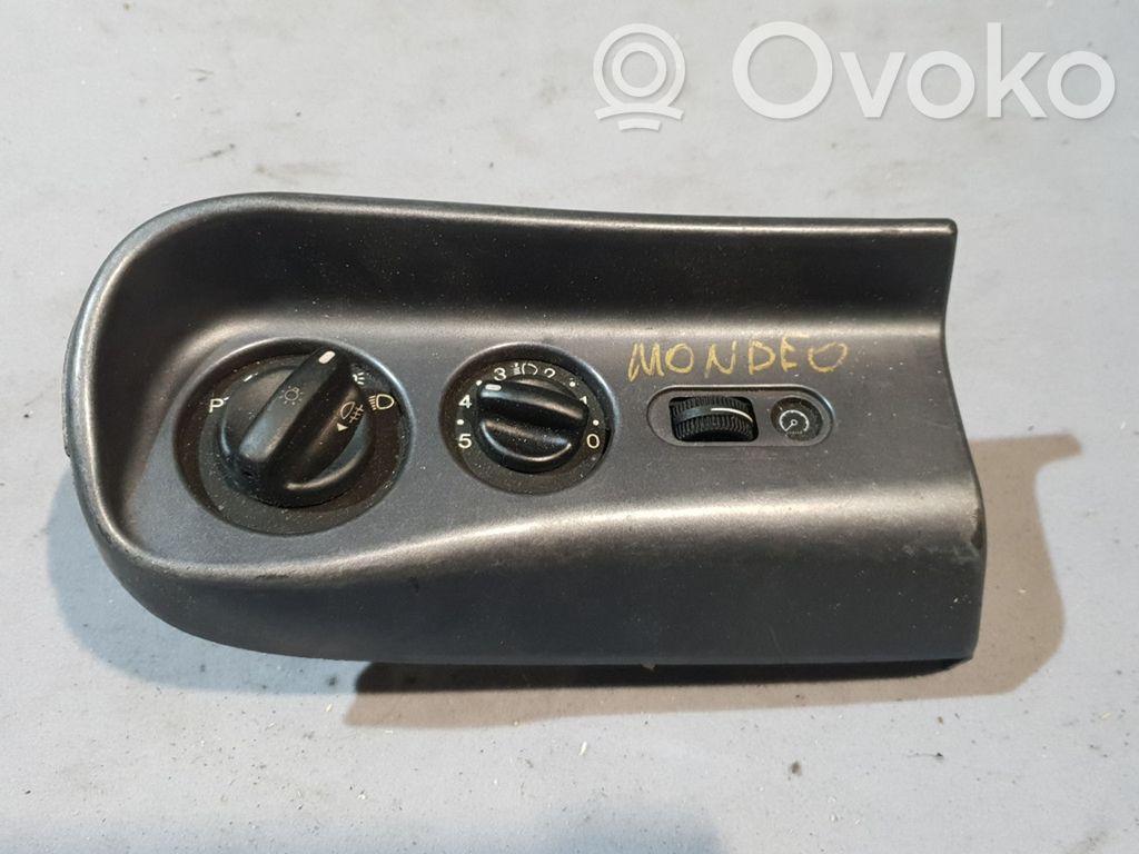 Ford Mondeo MK I Interruptor de luz 