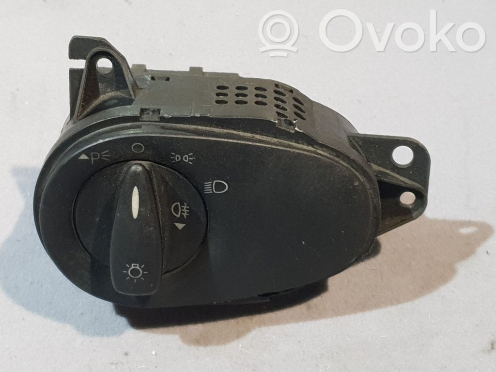 Ford Focus Interrupteur d’éclairage 