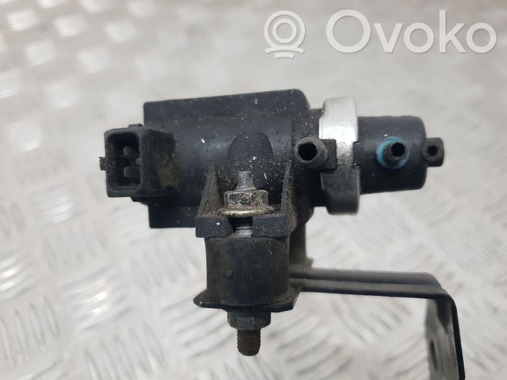 Solenoīda vārsts   2246175