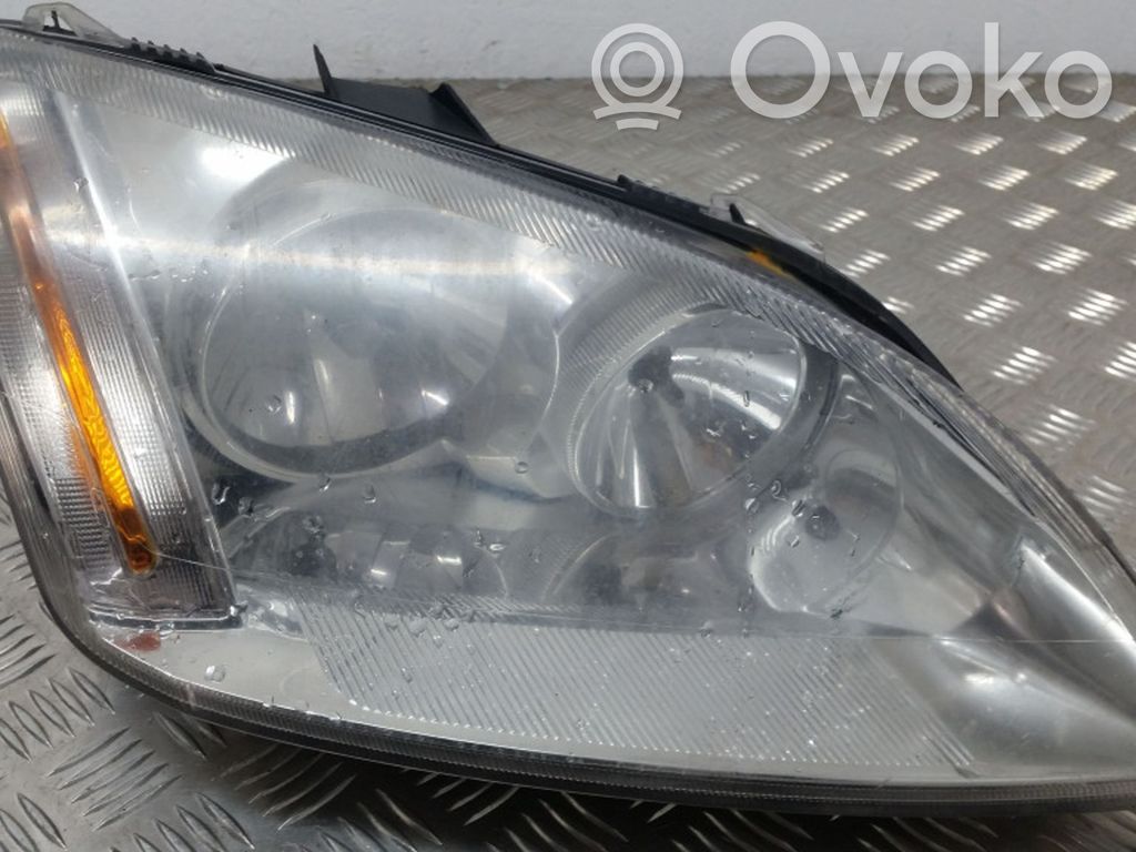 Ford Focus C-MAX Headlight/headlamp 