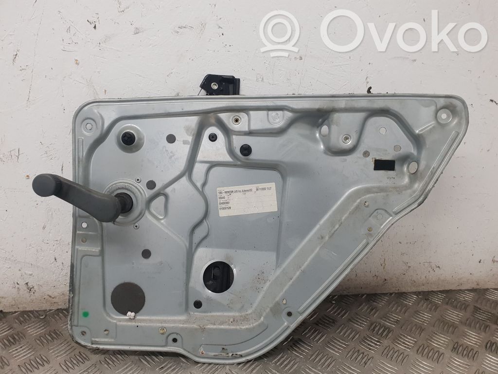 Skoda Fabia Mk1 (6Y) Ręczny podnośnik szyby drzwi tylnych 