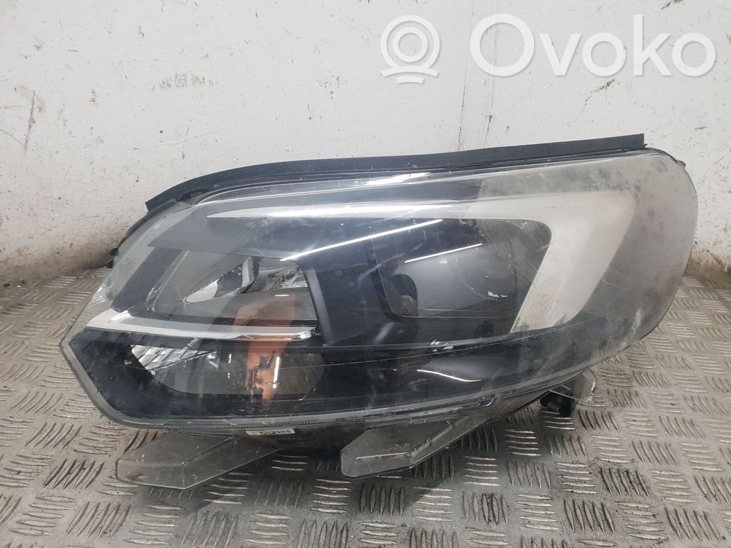 Opel Vivaro Scheinwerfer 