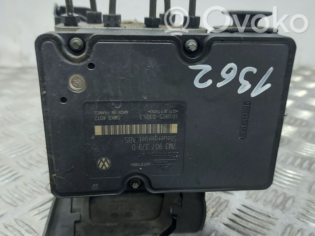 ABS bloks   7M3614111N