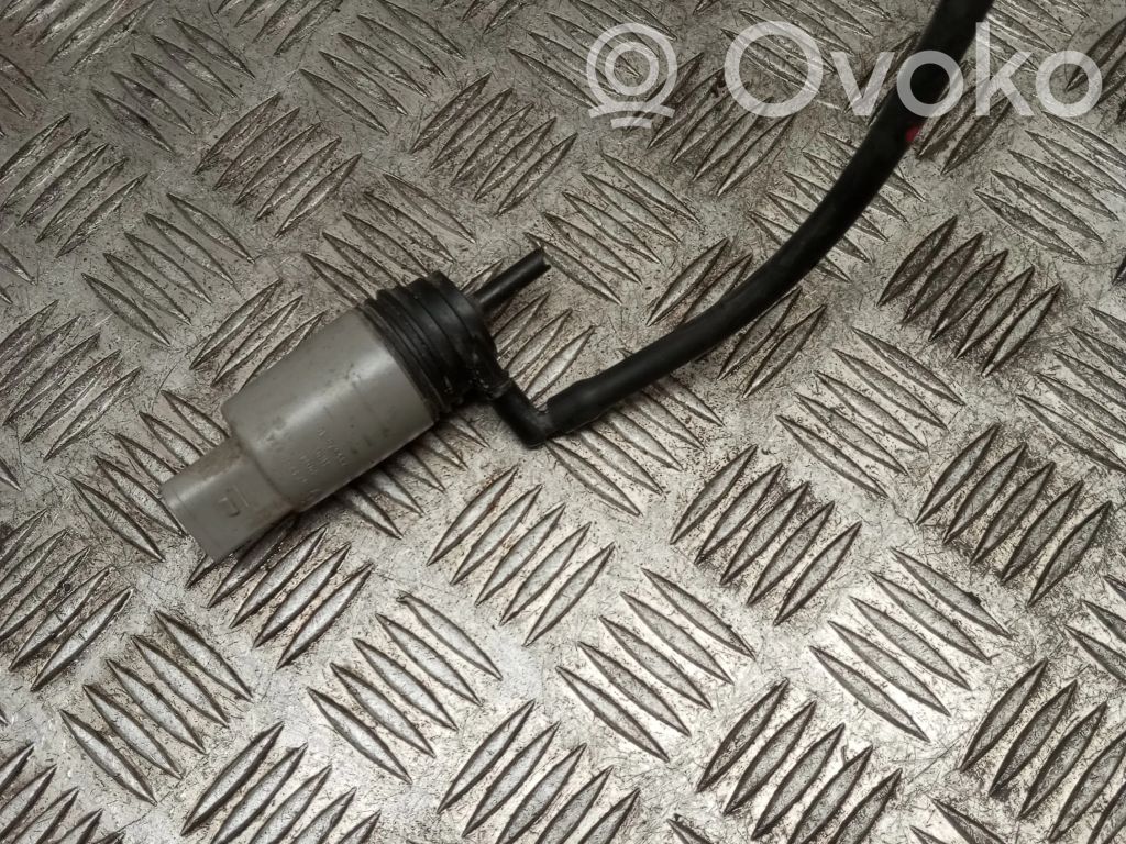 Langų skysčio siurbliukas (stiklų)   6934159