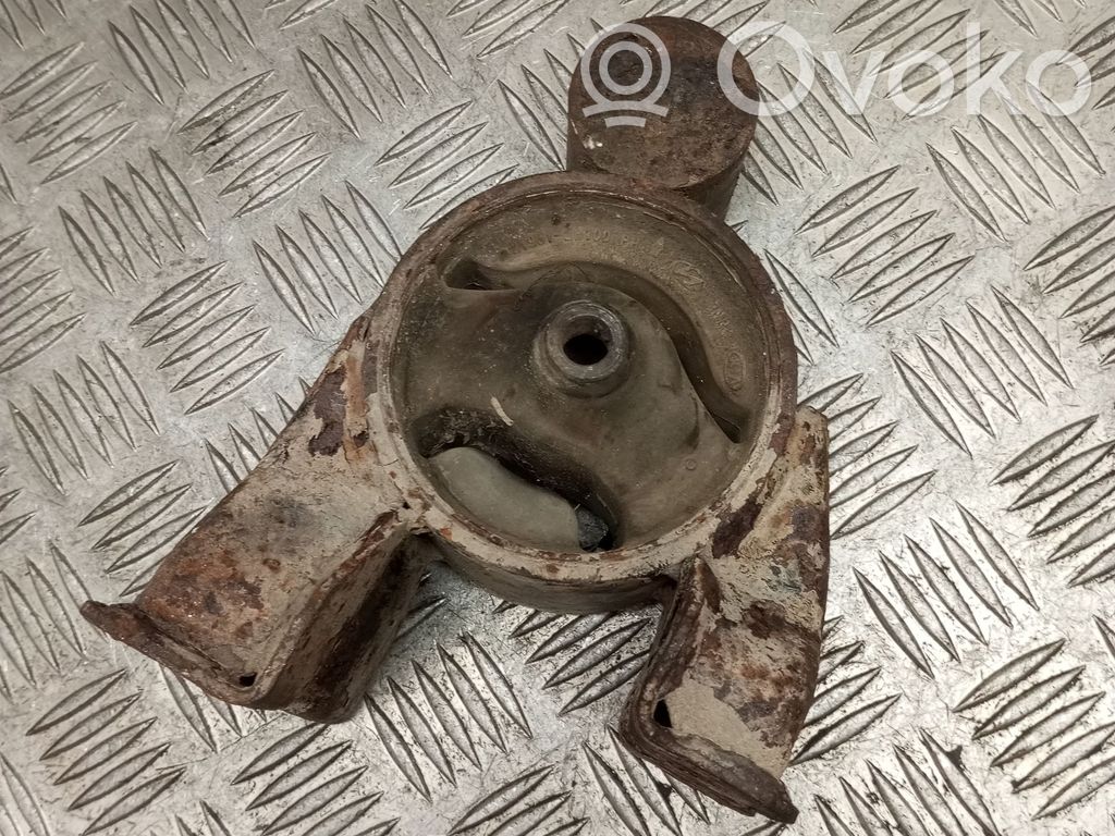 Engine mount bracket