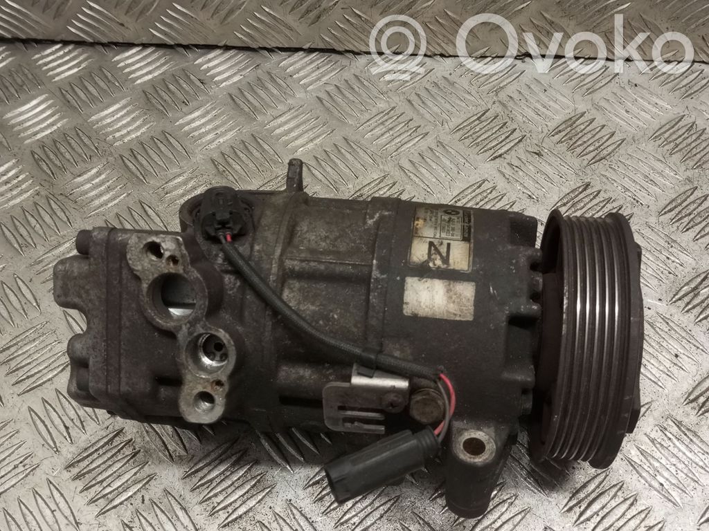 Ilmastointilaitteen kompressorin pumppu (A/C)   6915380