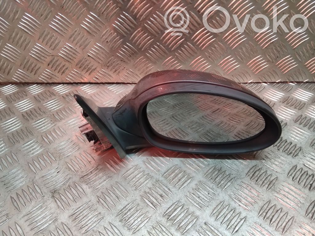 Front door electric wing mirror