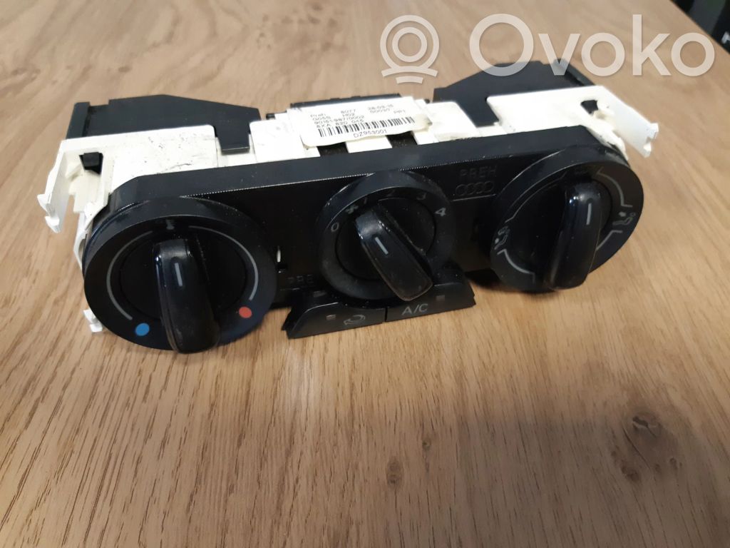 Audi A1 Climate control unit 