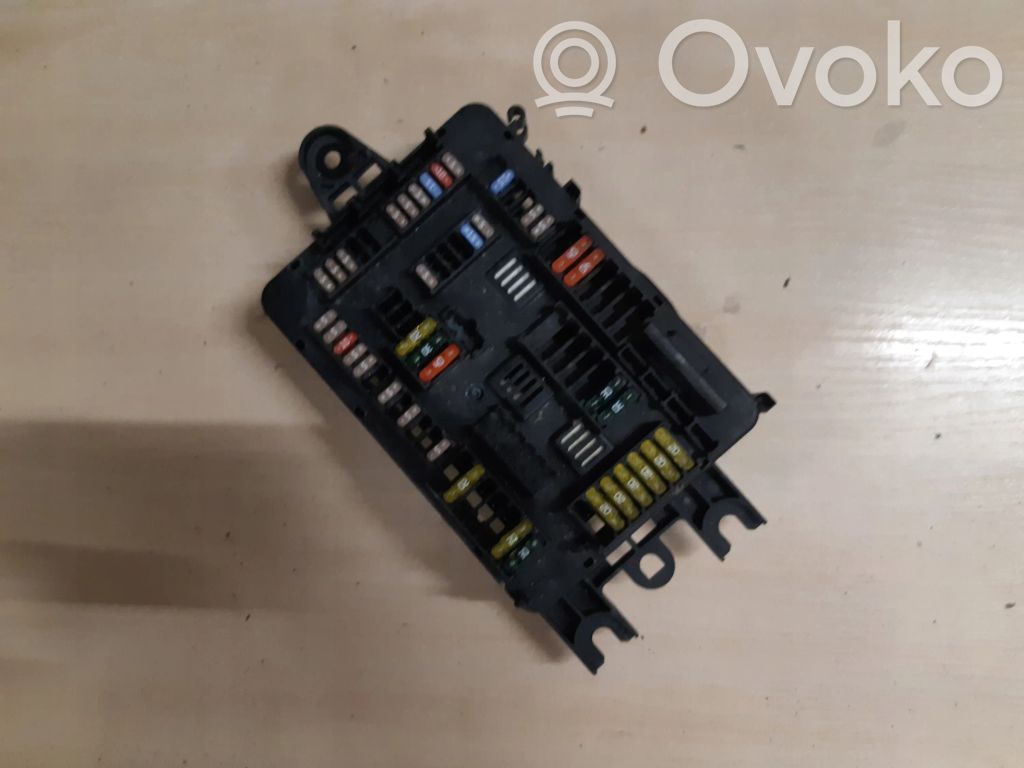 BMW 1 F20 F21 Fuse module 