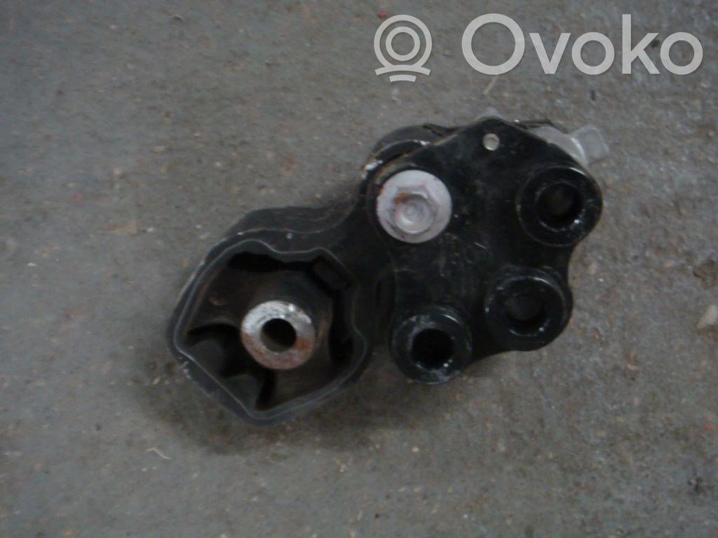 Engine mount bracket