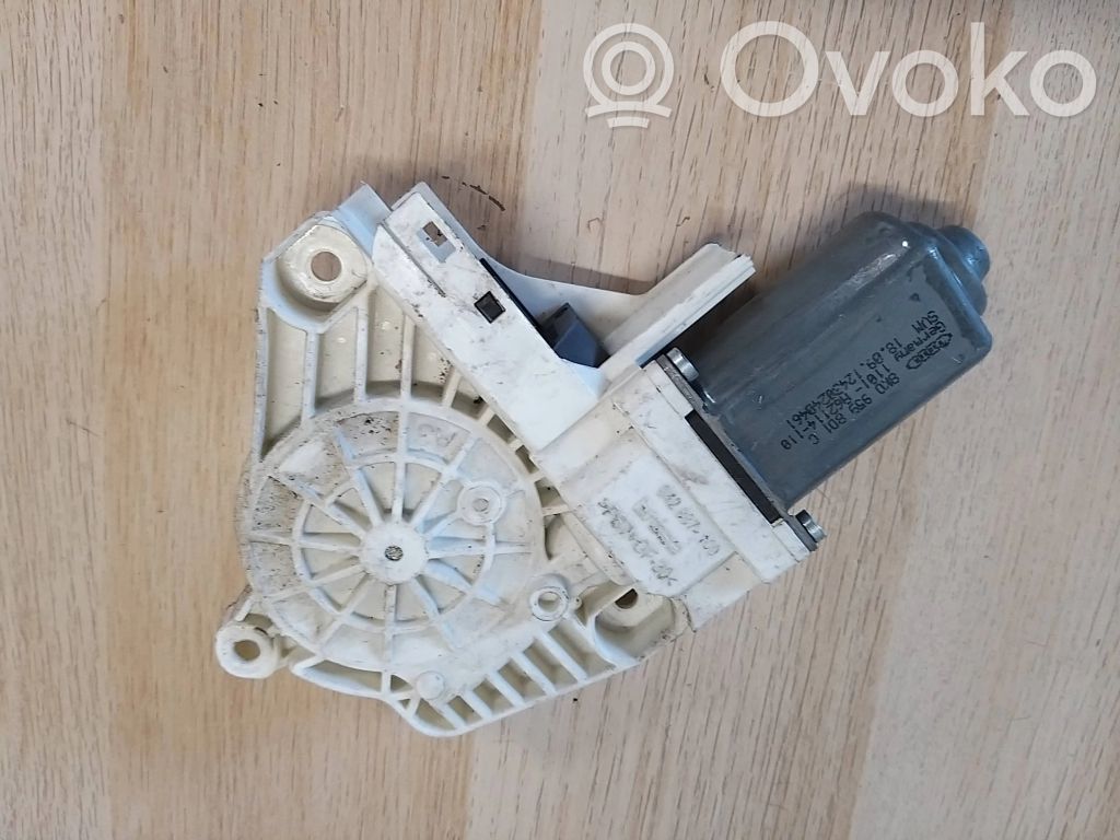 Audi A1 Front door window regulator motor 