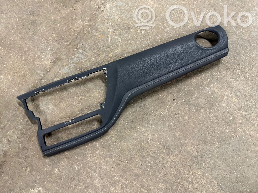 Toyota Auris E180 Panel trim 