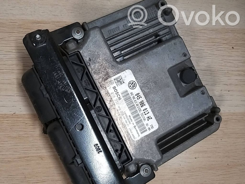 Seat Ibiza IV (6J,6P) Engine control unit/module 