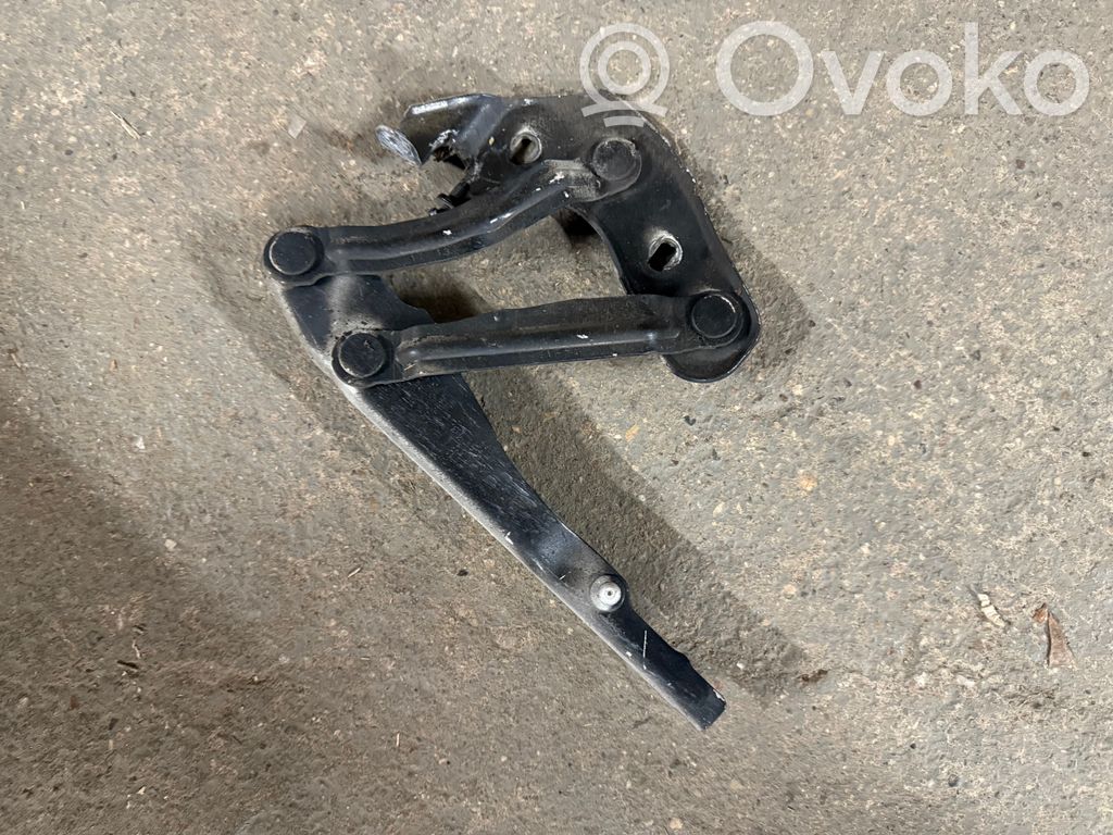 Audi A1 Engine bonnet/hood hinges 