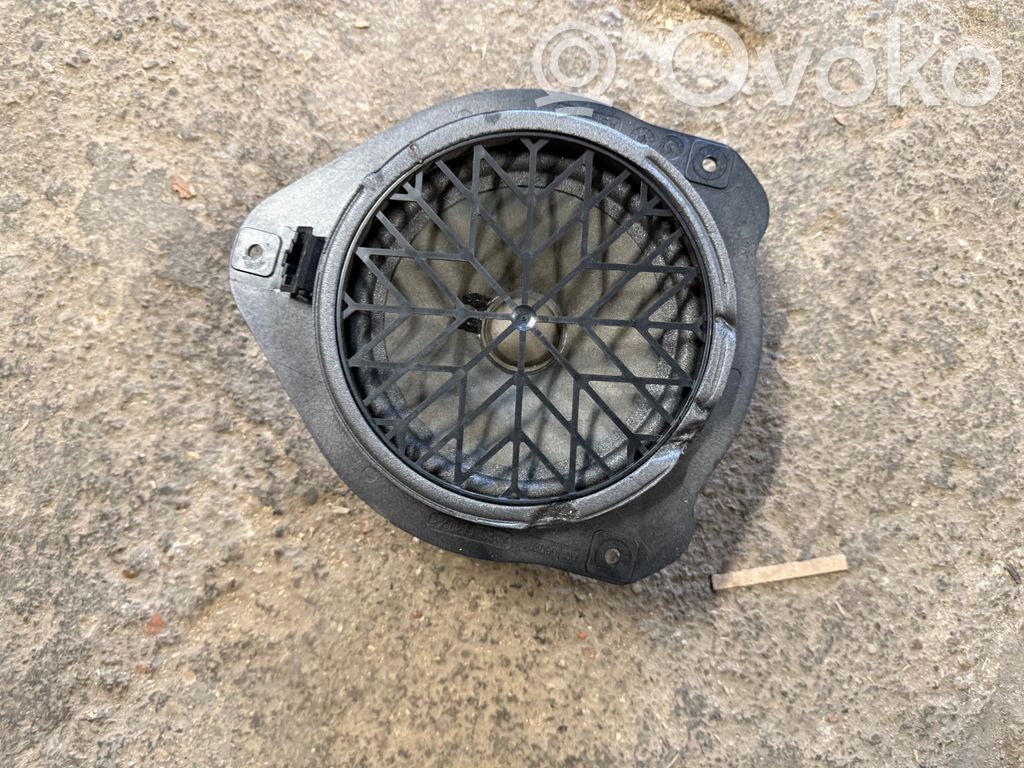 Audi A5 8T 8F Altavoz de la puerta trasera 