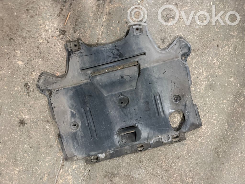 Audi A5 8T 8F Osłona dolna skrzyni biegów 