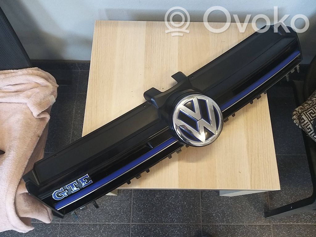 Volkswagen Golf VII Etusäleikkö 