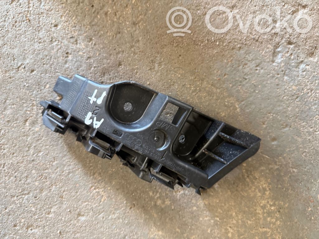Audi A1 Soporte de montaje del parachoques trasero 