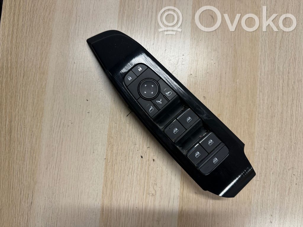 Nissan Qashqai J12 Przełącznik / Przycisk otwierania szyb 