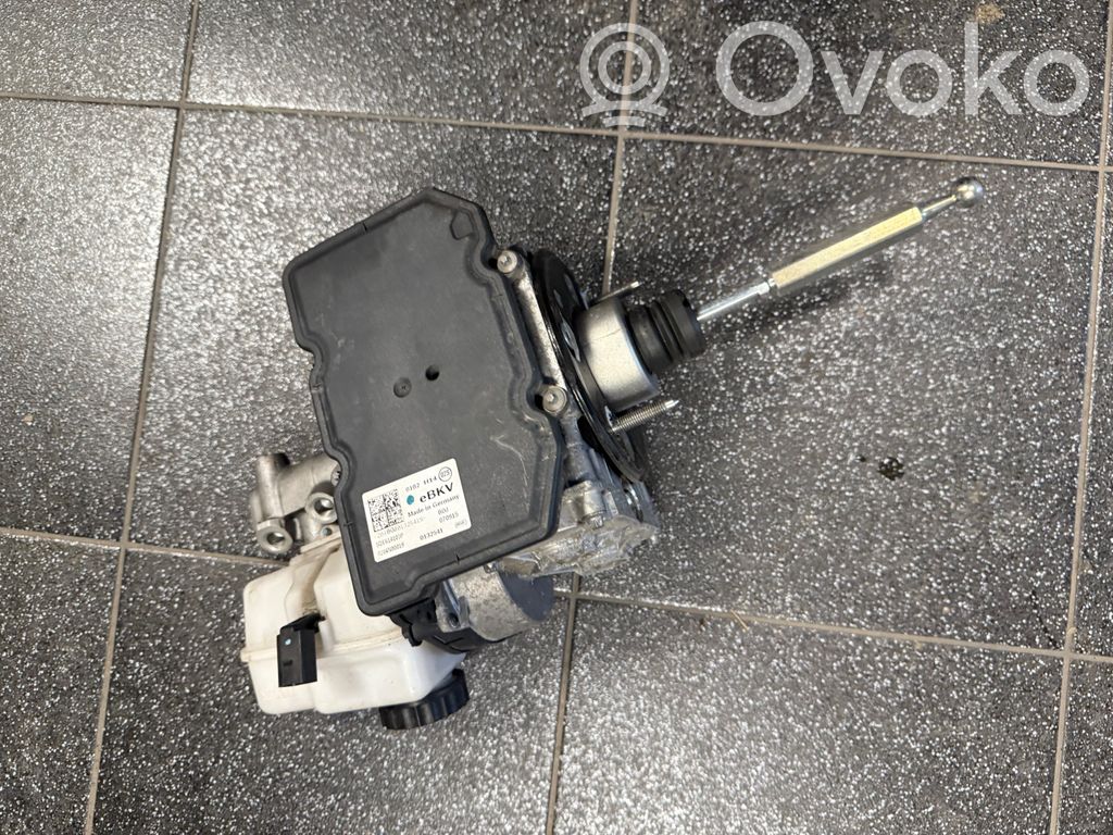 Volkswagen e-Golf Jarrutehostin 