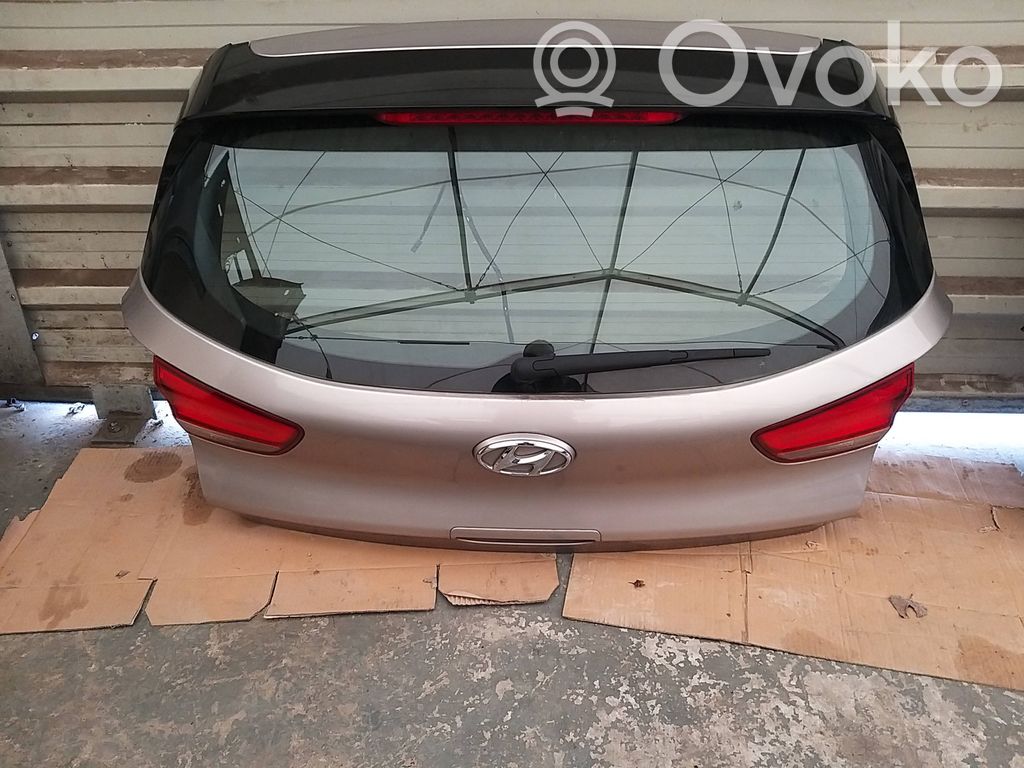 Hyundai i30 Tylna klapa bagażnika 