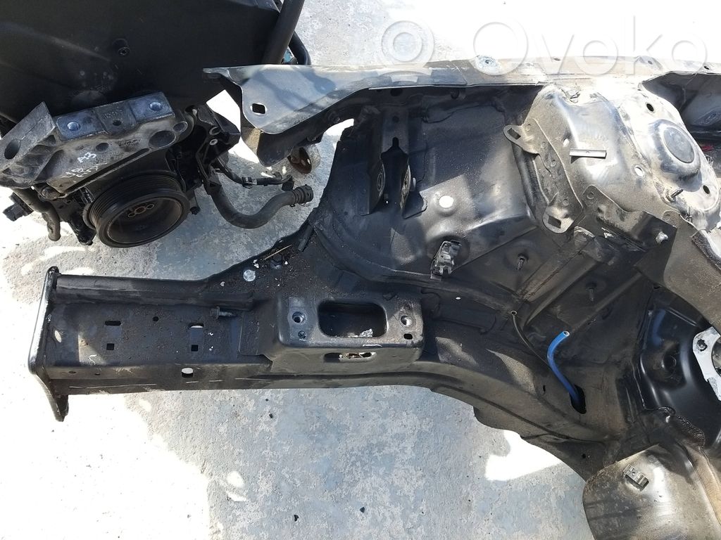 Panel lateral delantero   LY9B