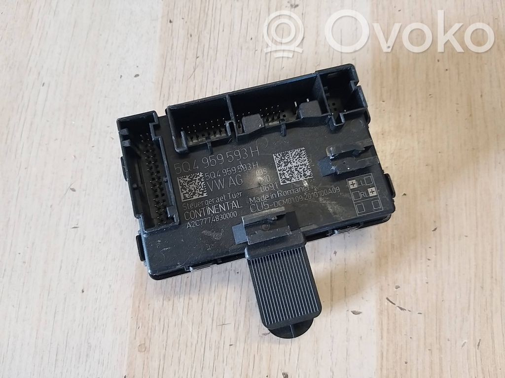 Skoda Octavia Mk4 Door control unit/module 