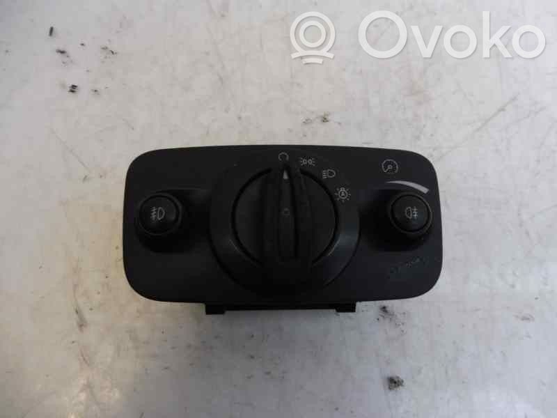 Interruptor de control del panel de luces   8G9T13A024EA