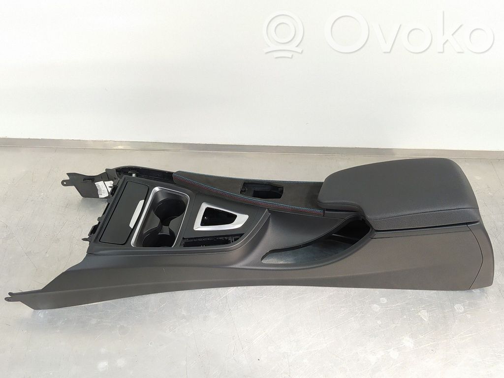 Armrest   9235473