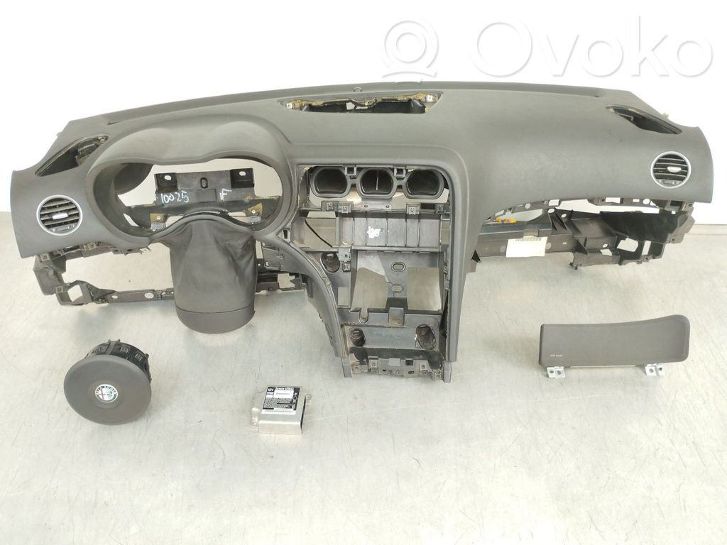 Alfa Romeo 159 Turvatyynysarja 
