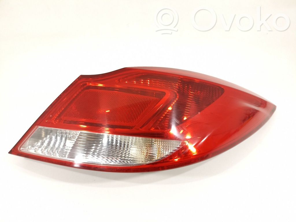 Opel Insignia A Aizmugurējais lukturis virsbūvē 