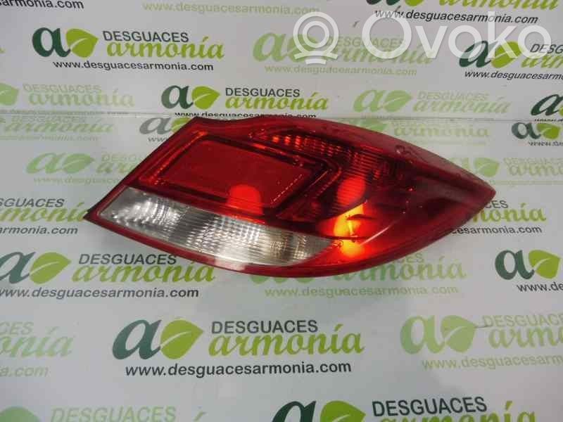 Opel Insignia A Aizmugurējais lukturis virsbūvē 