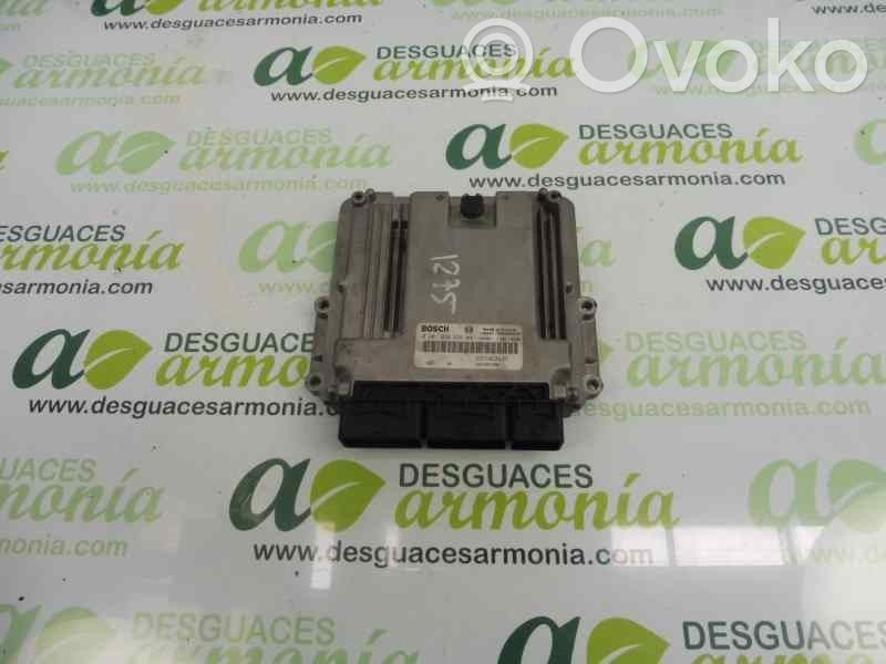 Renault Clio IV Engine control unit/module 