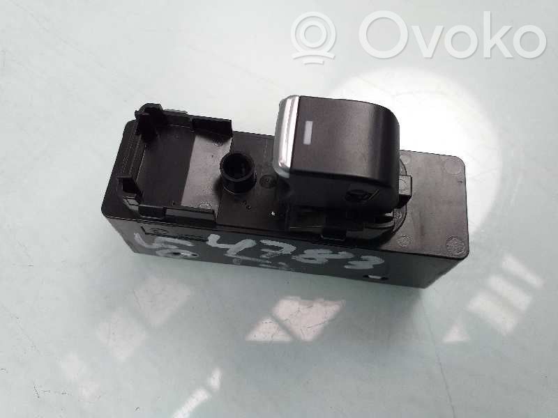 Mazda CX-5 II Electric window control switch 