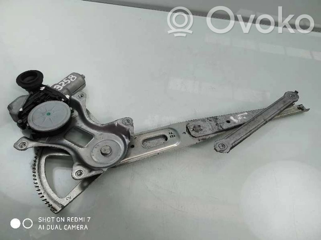 Toyota Prius (XW30) Podnośnik szyby drzwi z silniczkiem 