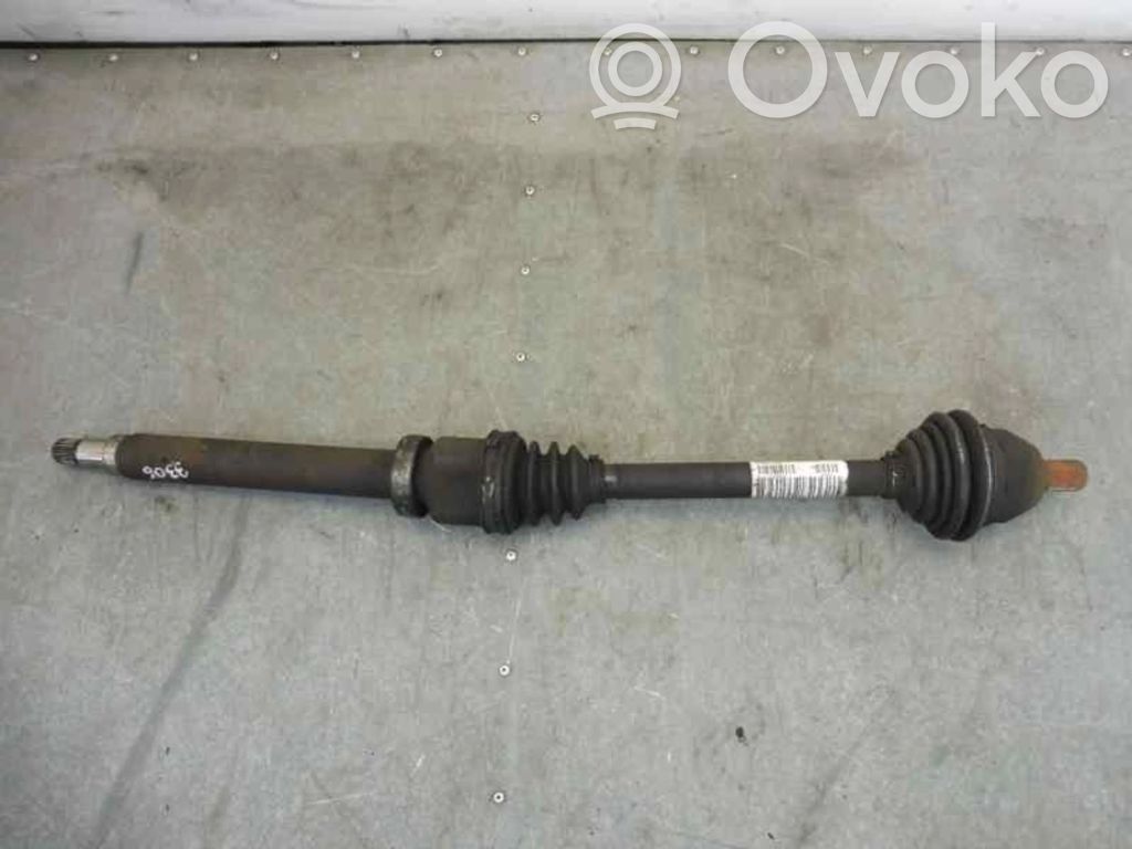 Ford Focus Priekinis pusašis 
