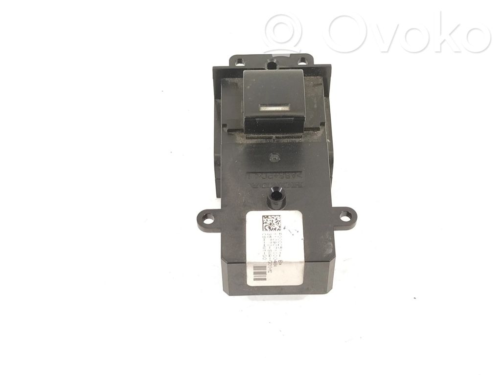 Honda CR-V Electric window control switch 