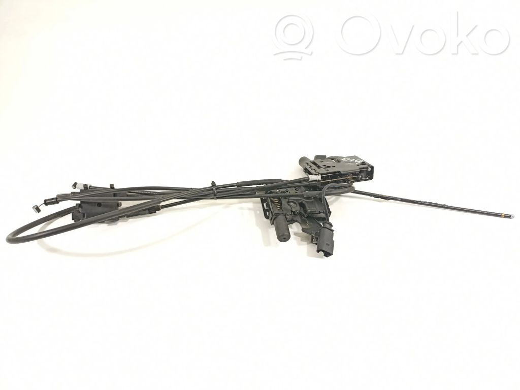 Seat Arona Tie down hook / loop 