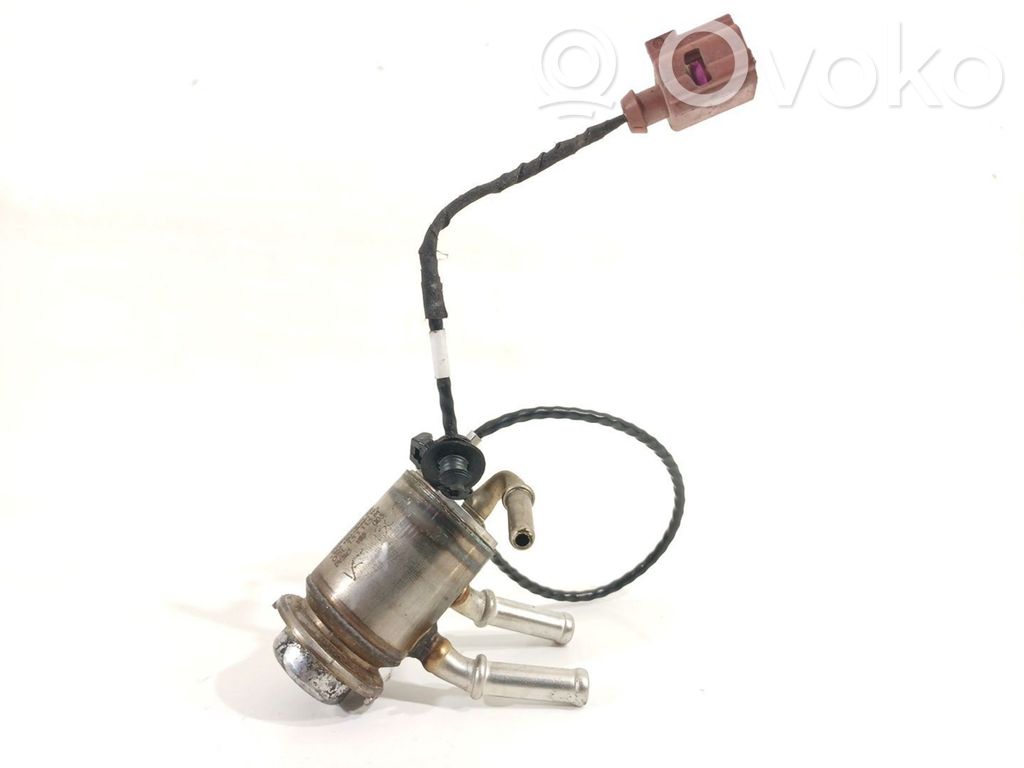 Audi A3 8Y Inyector de combustible 