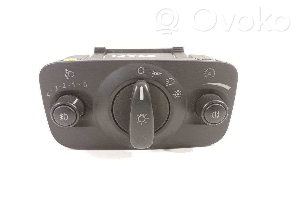 Interruptor de control del panel de luces   6G9T13A024CD