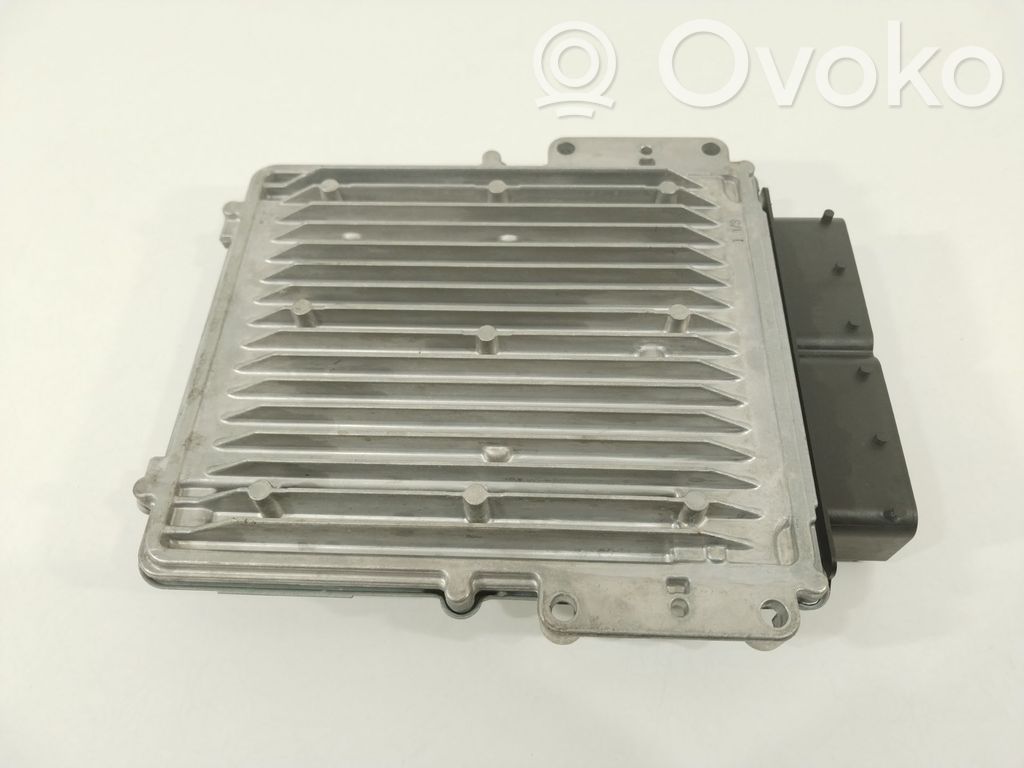 Land Rover Range Rover Velar Engine control unit/module 