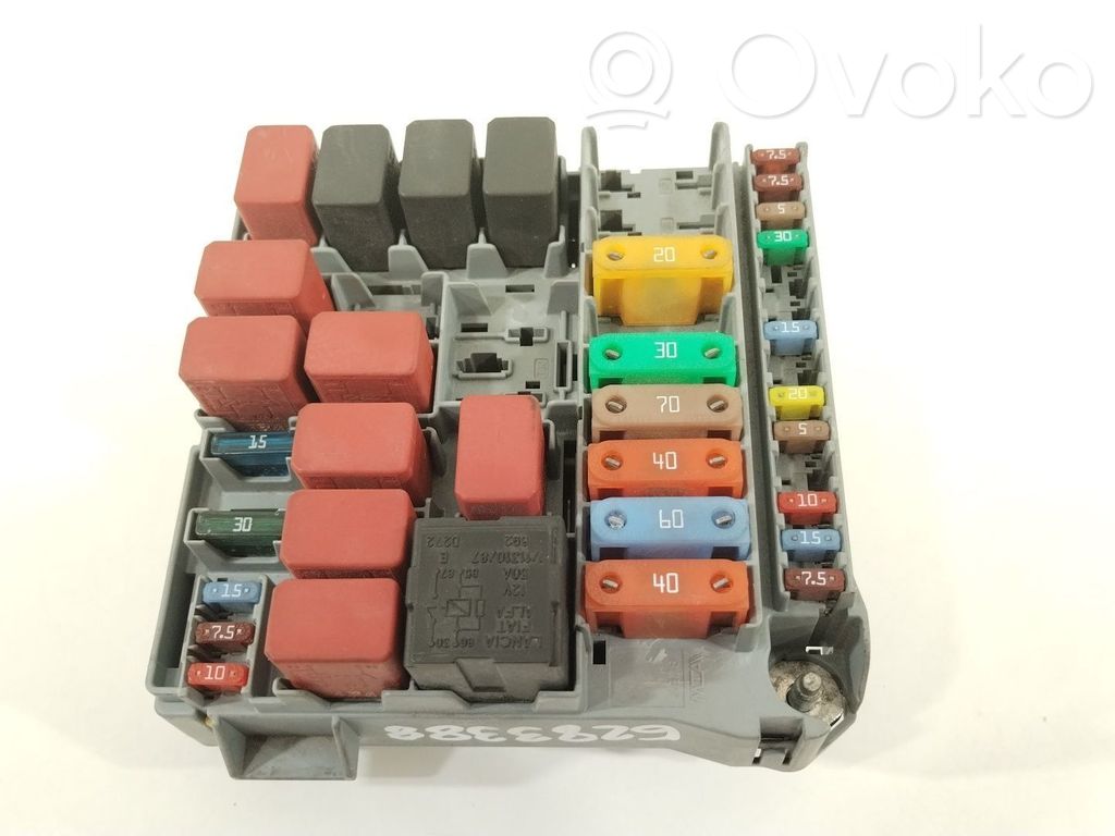 Unidad de control del BSM   51781452