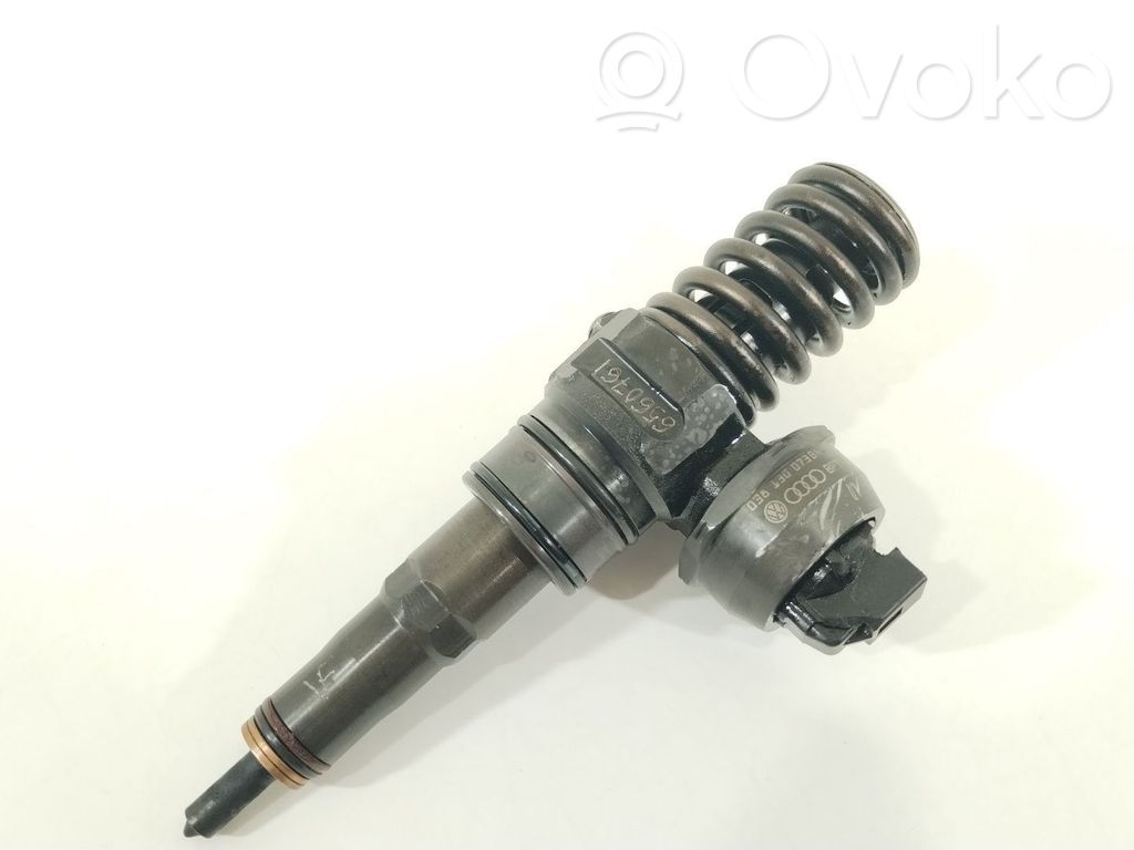 Inyector de combustible   038130073BN,0414720313