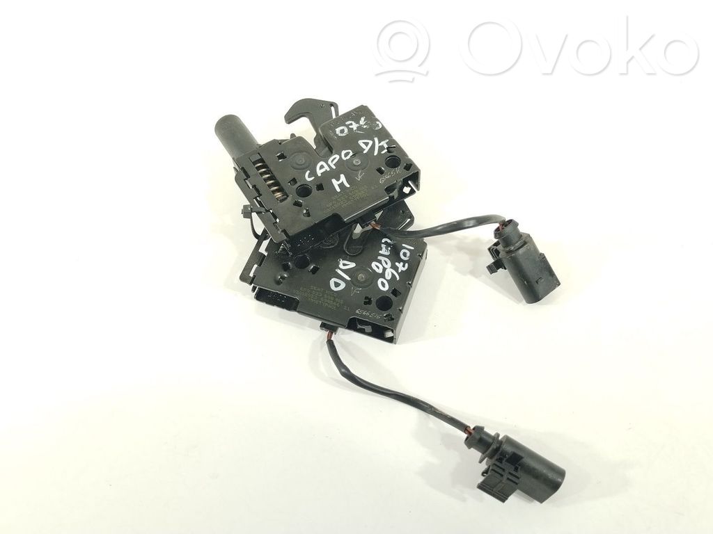 Seat Arona Tie down hook / loop 